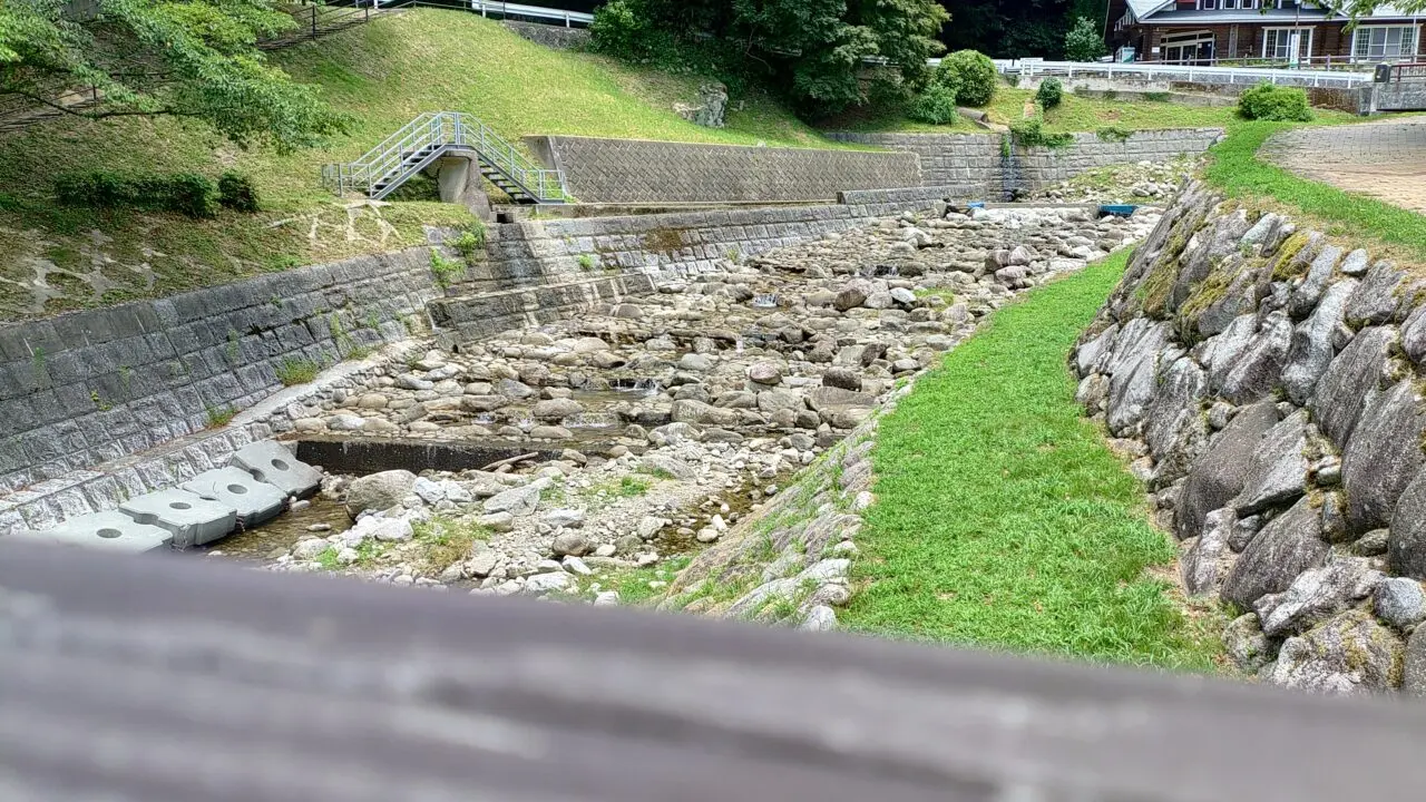竜岩自然の家を流れる宝満川