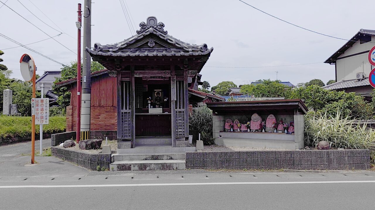 観音堂と地蔵堂