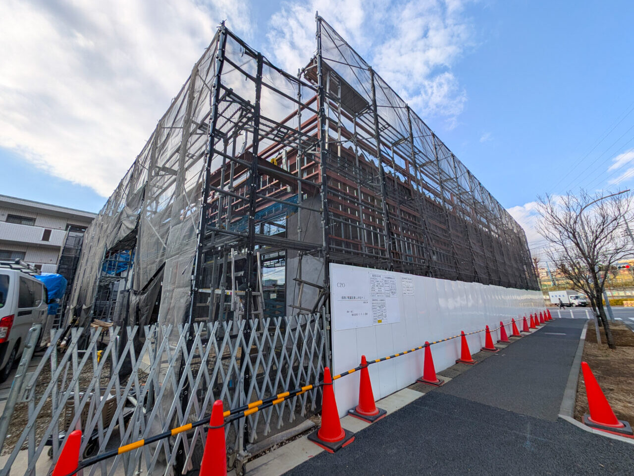 美しが丘公園近く工事（マツモトキヨシ）