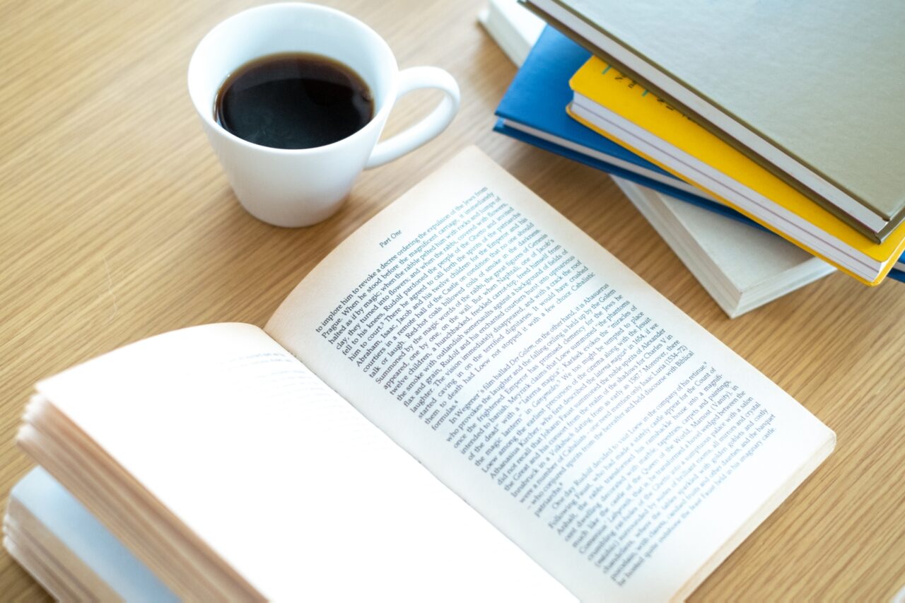 本と飲み物