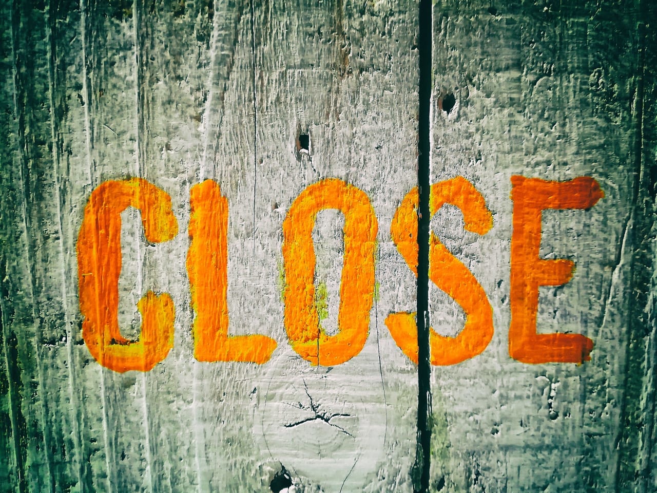 閉店をイメージさせる文字