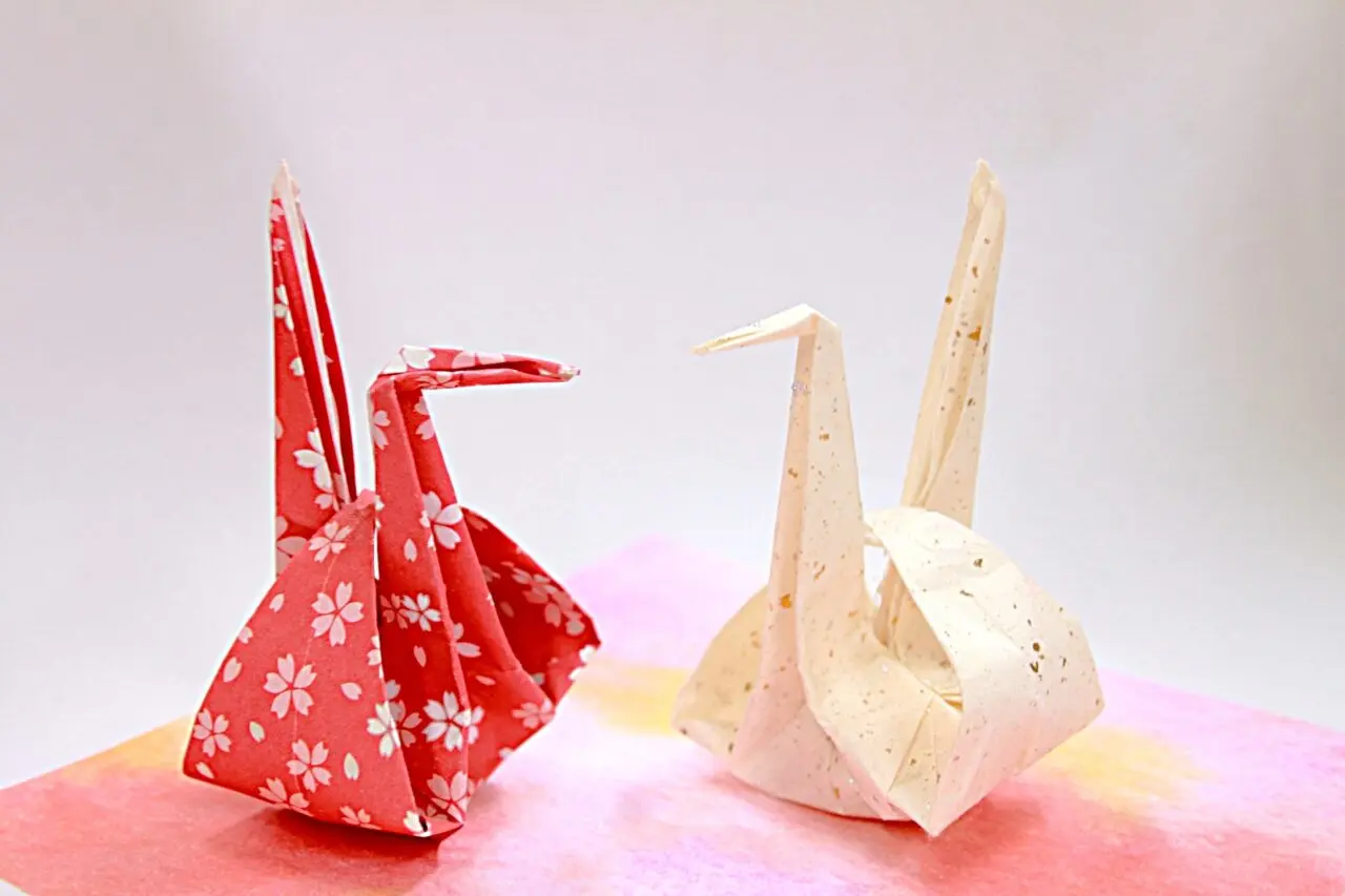 紅白歌合戦のイメージ。紅白の鶴