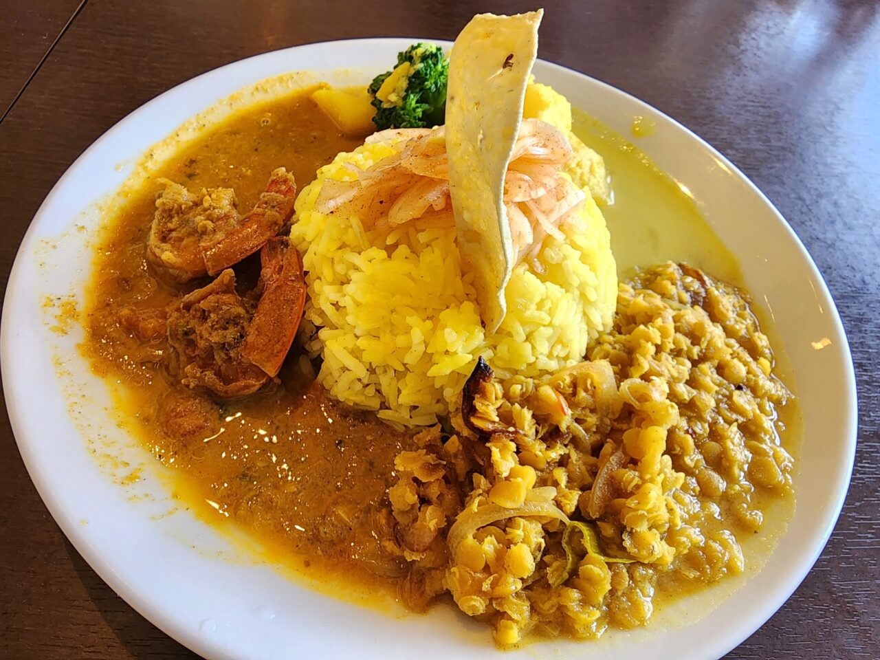 スリランカレストラン「MATARA（マータラ）」スペシャルランチのエビカリー