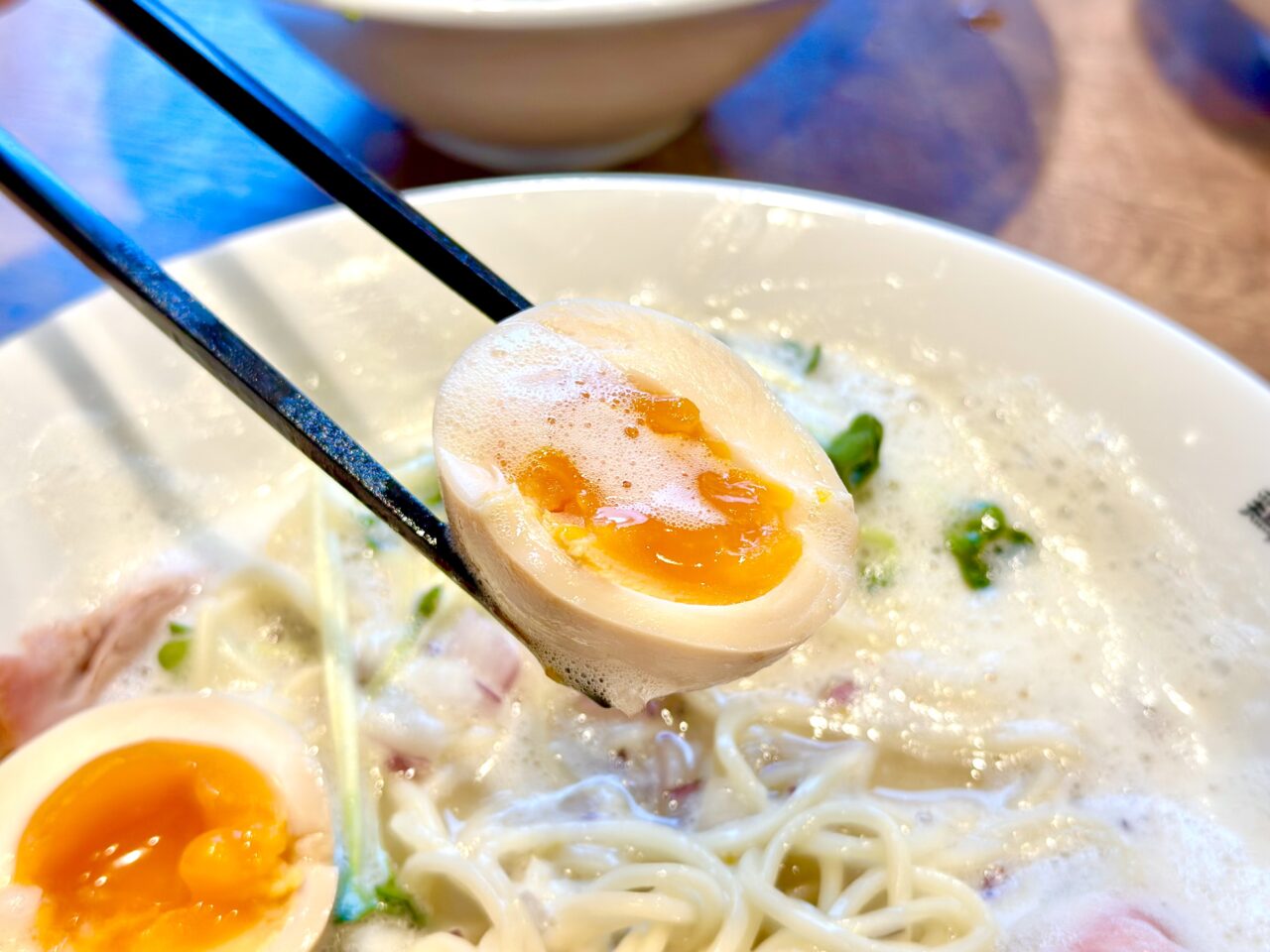 伊勢崎市】まるで芸術！マツコや有吉の番組でも紹介された「鶏そば みなも」って知ってる？ | 号外NET 伊勢崎市