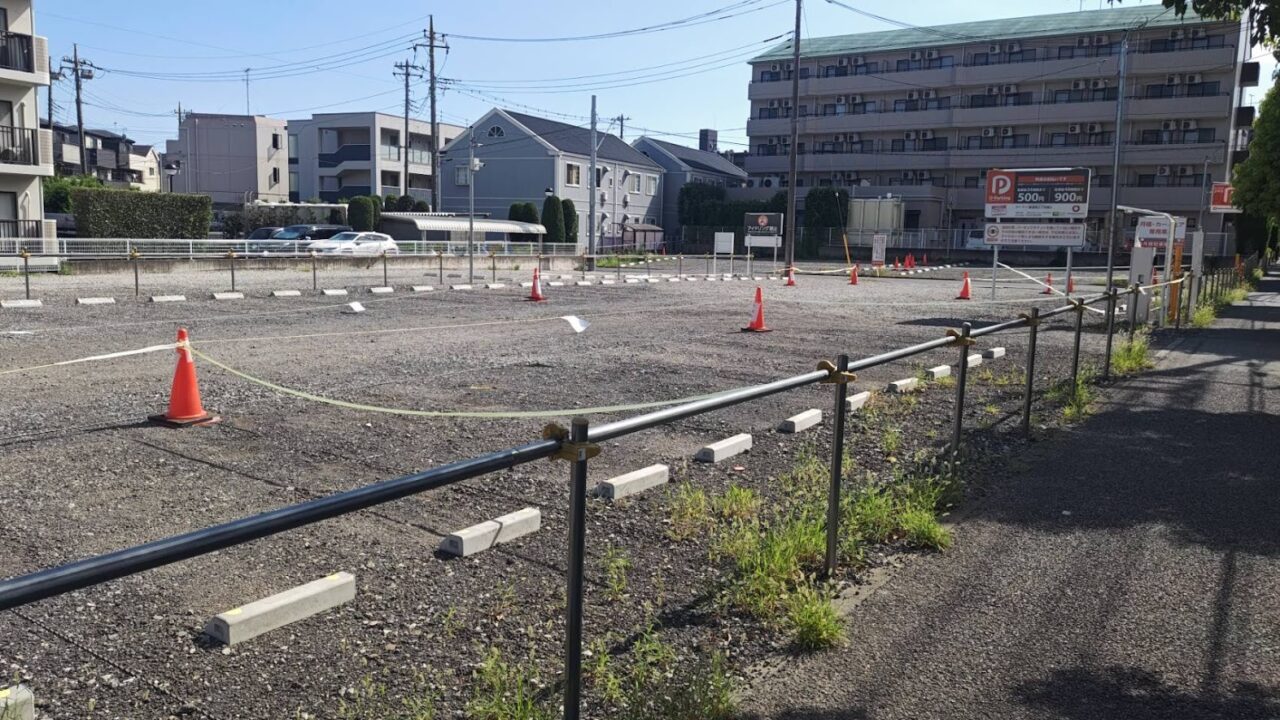 どん亭　パーキング