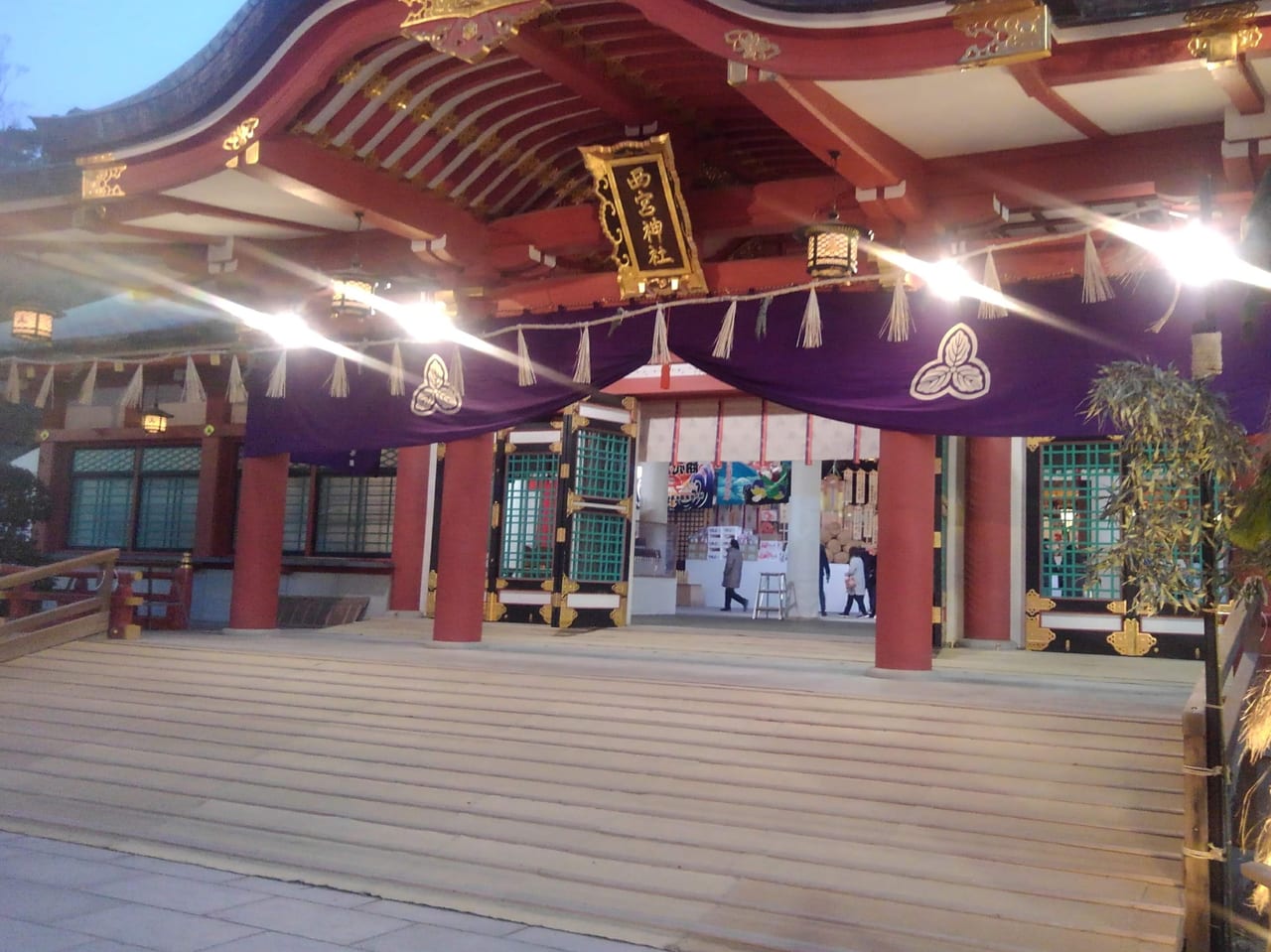 夜の西宮神社