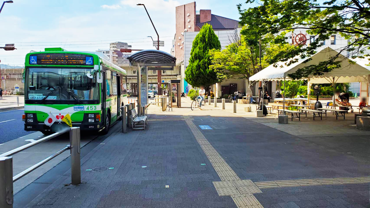 新長田駅前の大規模接種会場行きシャトルバス乗り場の画像