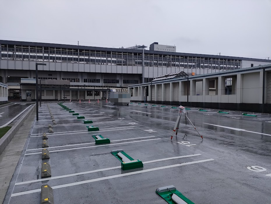 岡山駅前広場駐車場