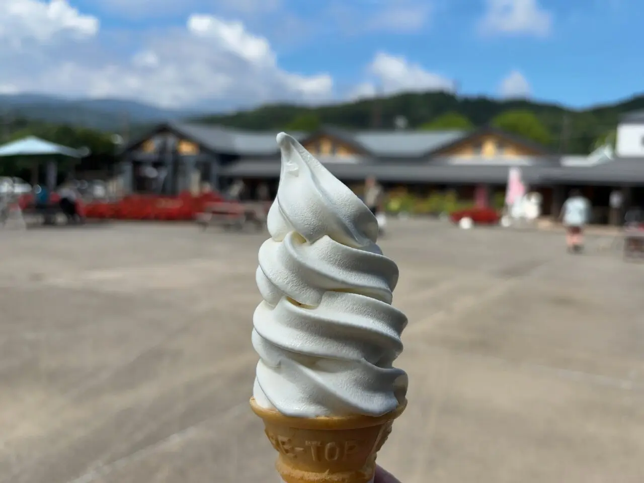 道の駅 湯の香しおばら・ソフトクリーム04