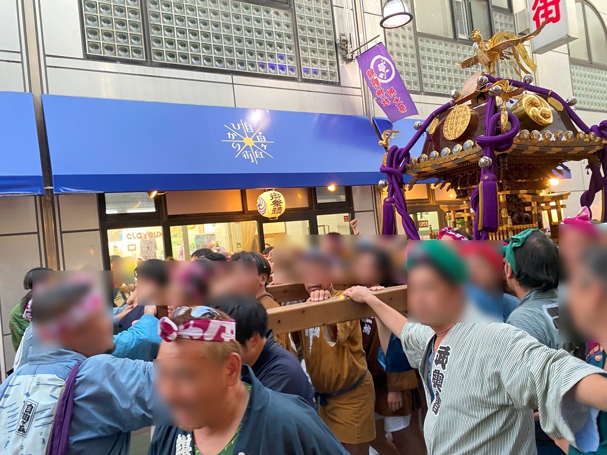 自由が丘熊野神社例大祭・お神輿渡御