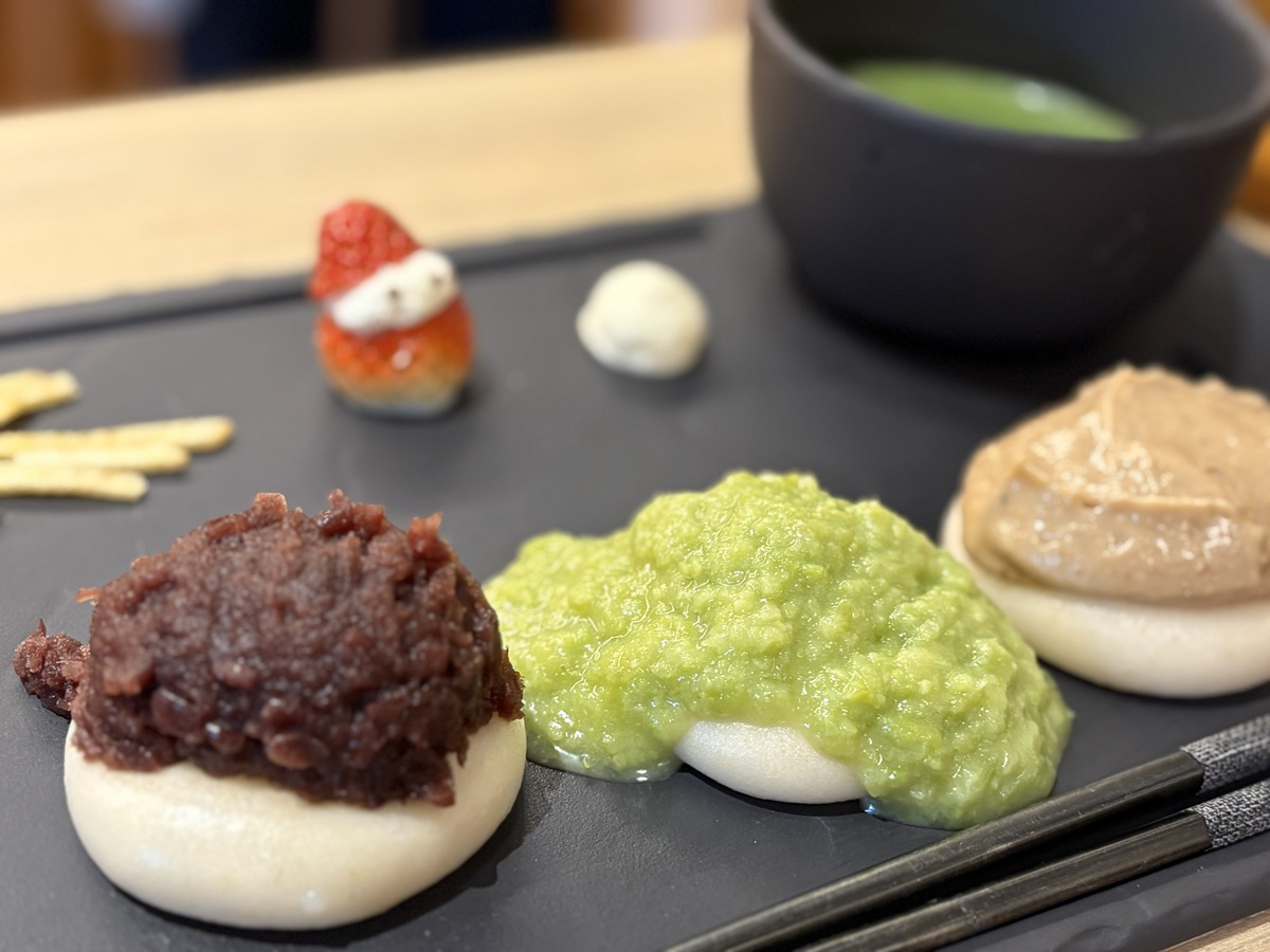 つやつやのおもちと甘味控えめなあんこ