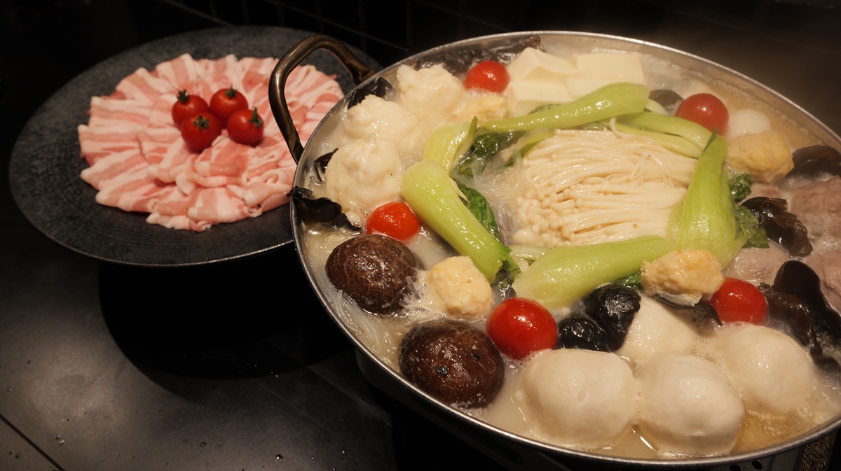 老李（ラオリー）　酸菜白肉鍋