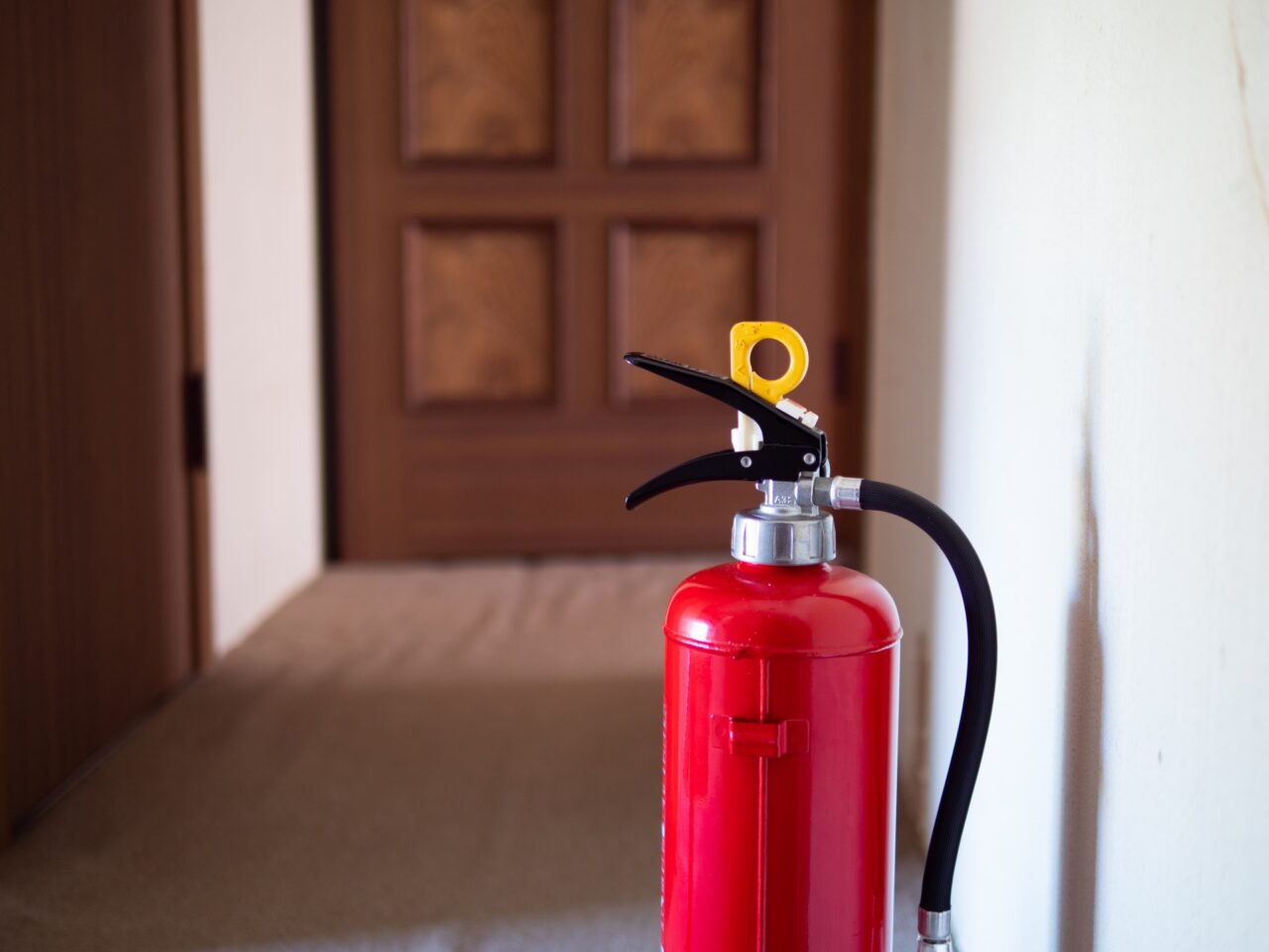 家庭で不用な消火器　イメージ