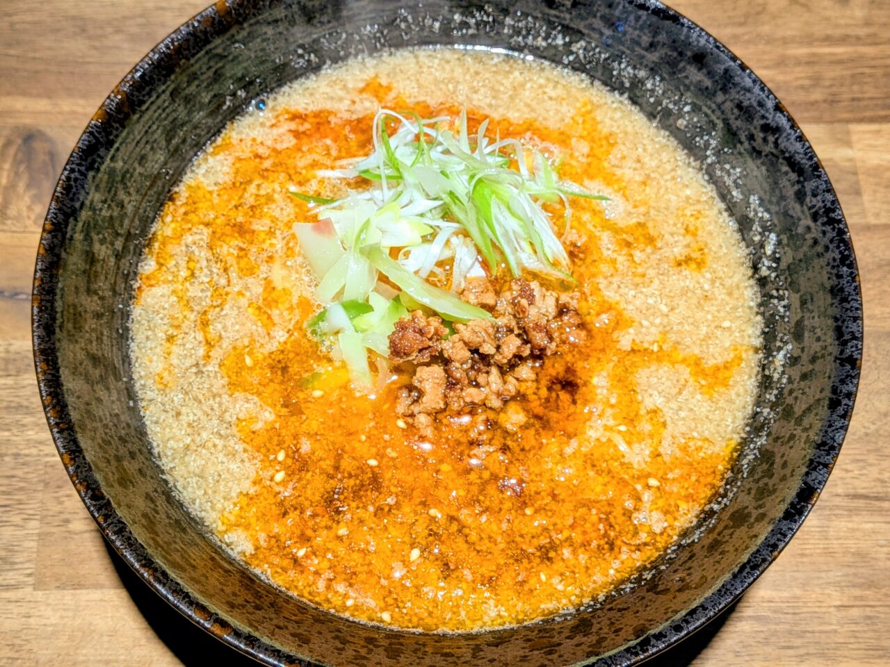 クロネコチョップ　担々麺