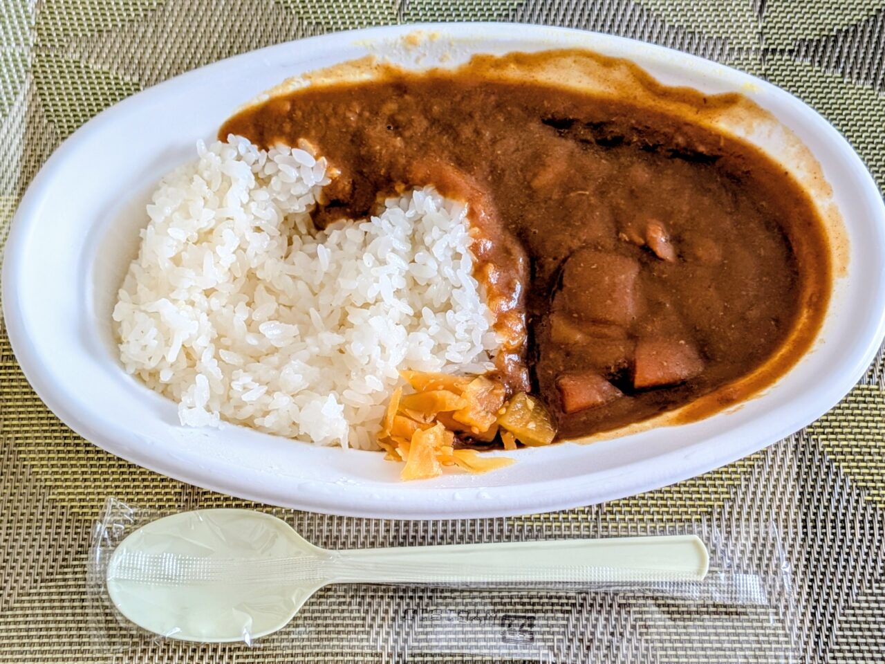 あろはっぴー　カレー