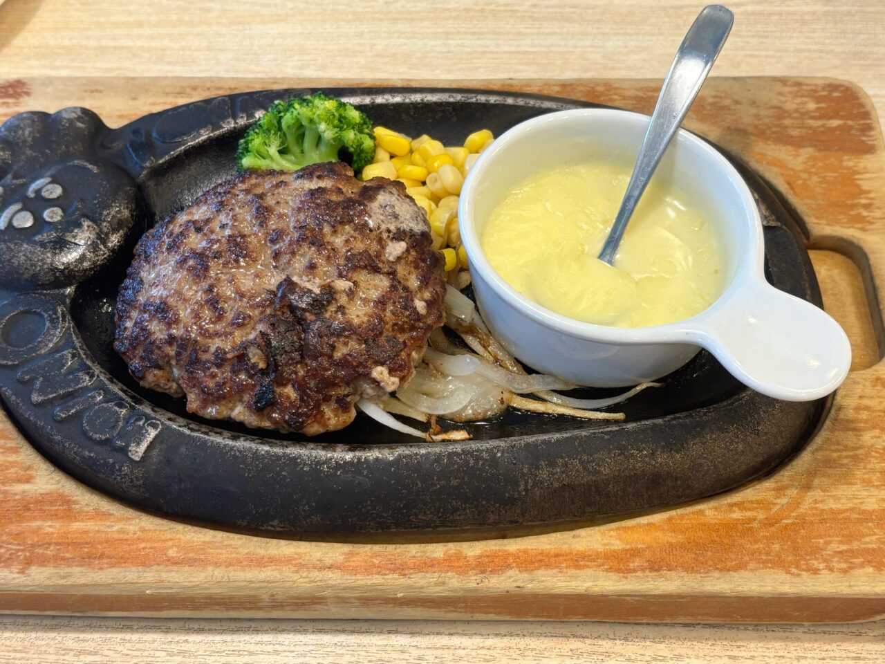 トマト&オニオン　ハンバーグ