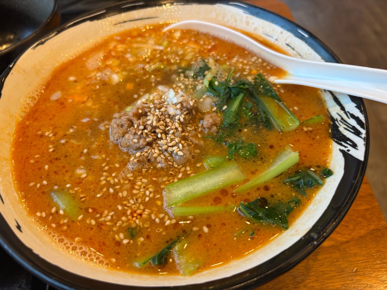 龍昇　担々麺