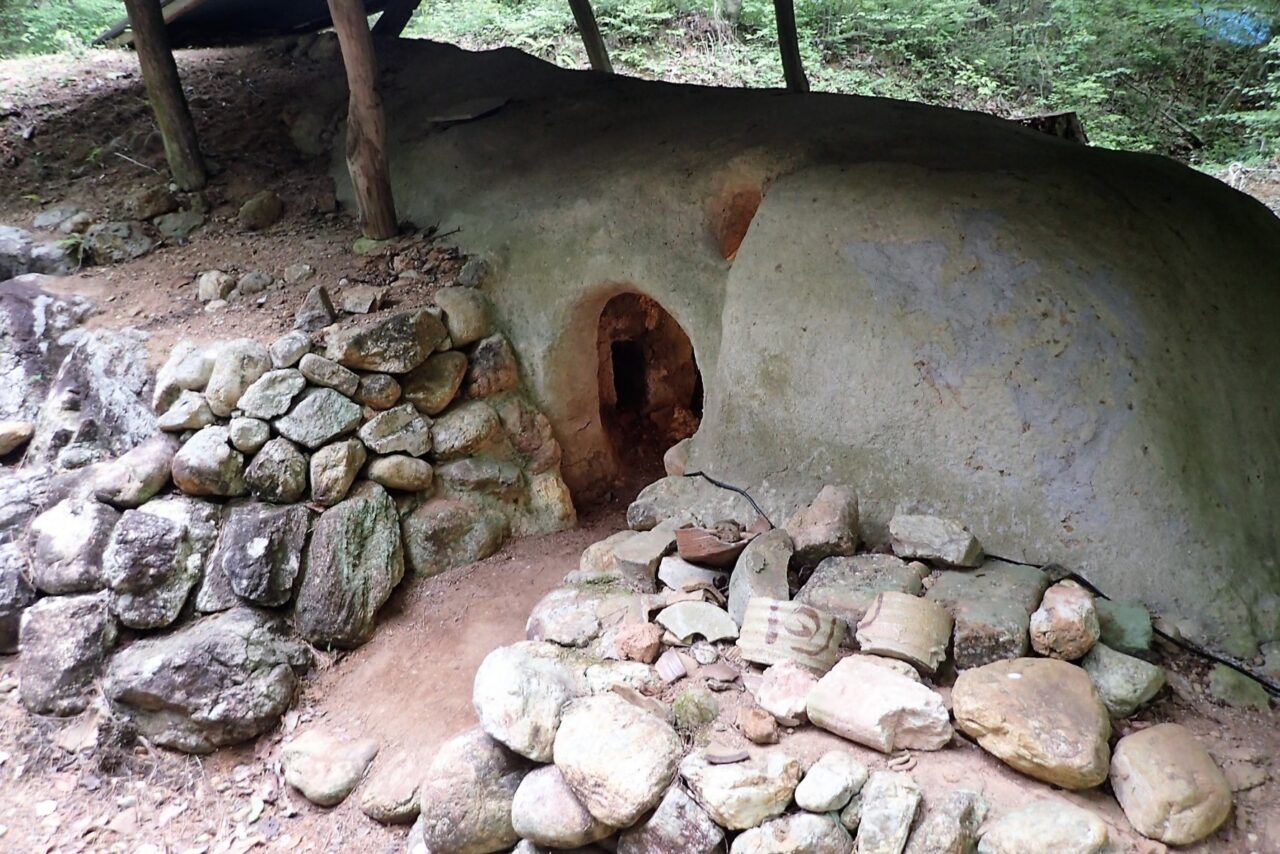 荒川豊蔵資料館