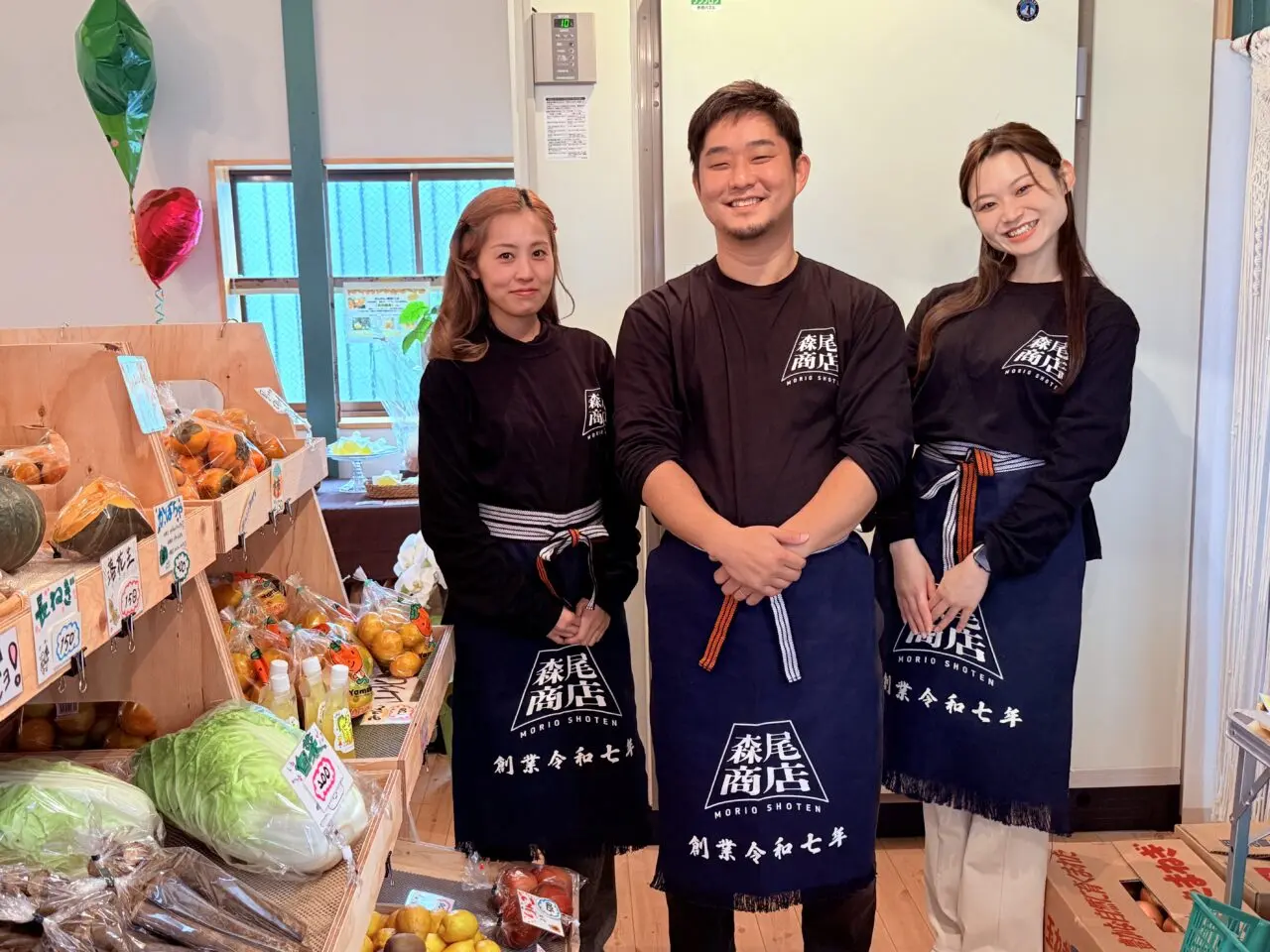 2025年10月20日に高知市高須にオープンした”ユニークな八百屋”「森尾商店」の店内の様子