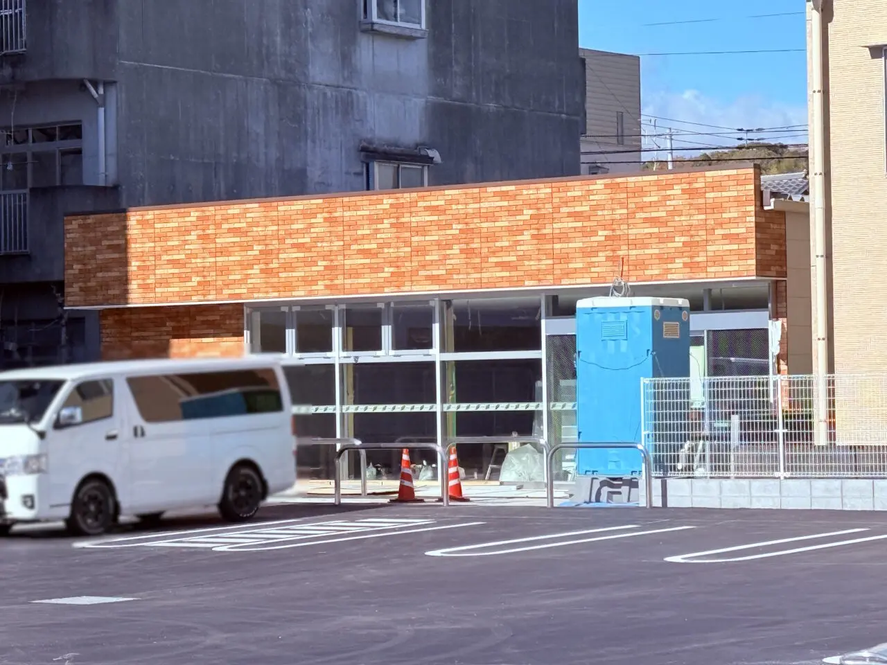 高知市上町の新しい「セブンイレブン」を建築現場