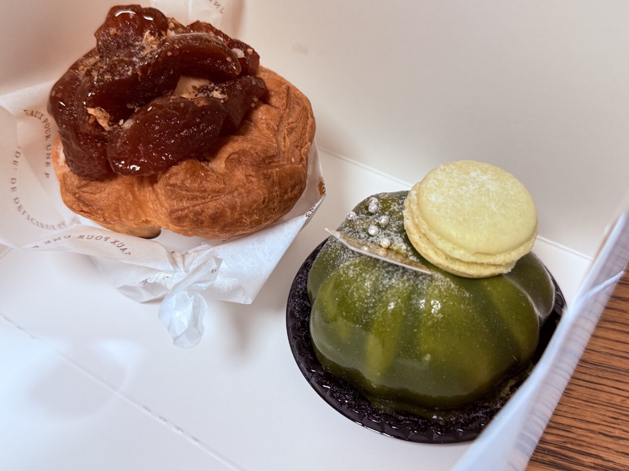 2026年9月12日に城山町にグランドオープンした「La pâtisserie 逢」のケーキ