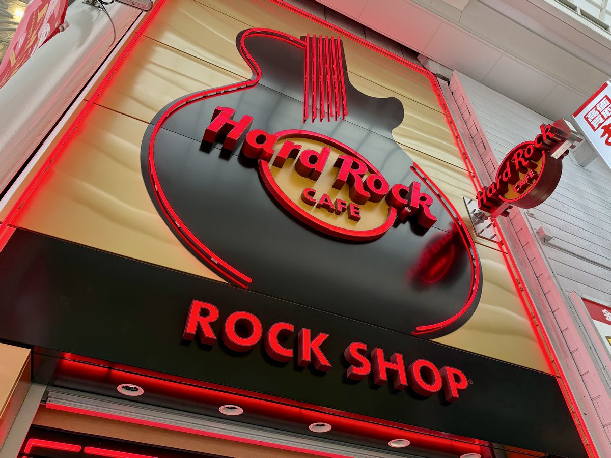 ハードロックカフェオオサカナンバロックショップオープン