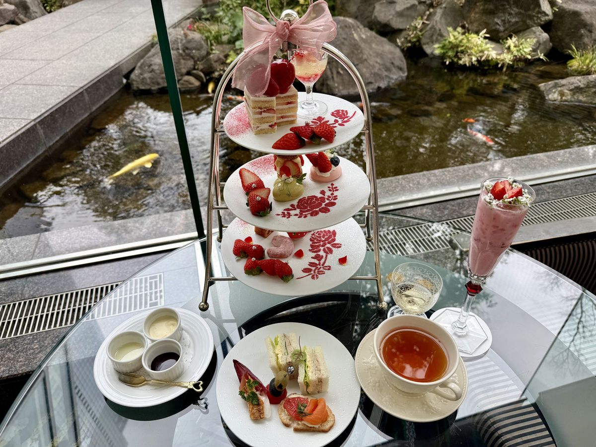 ウェスティンホテル大阪ストロベリーアフタヌーンティー