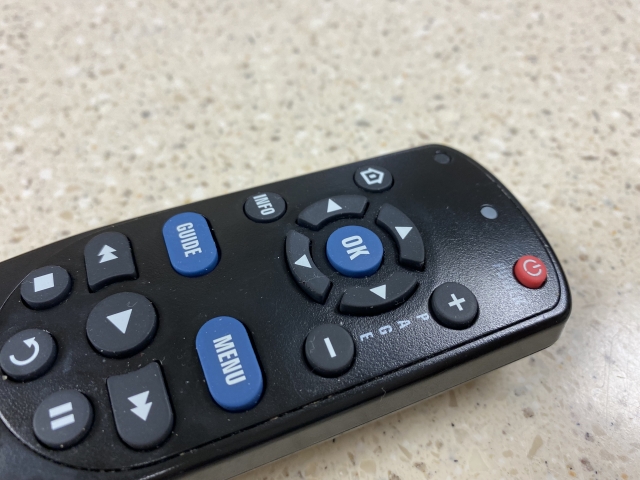 テレビのリモコン