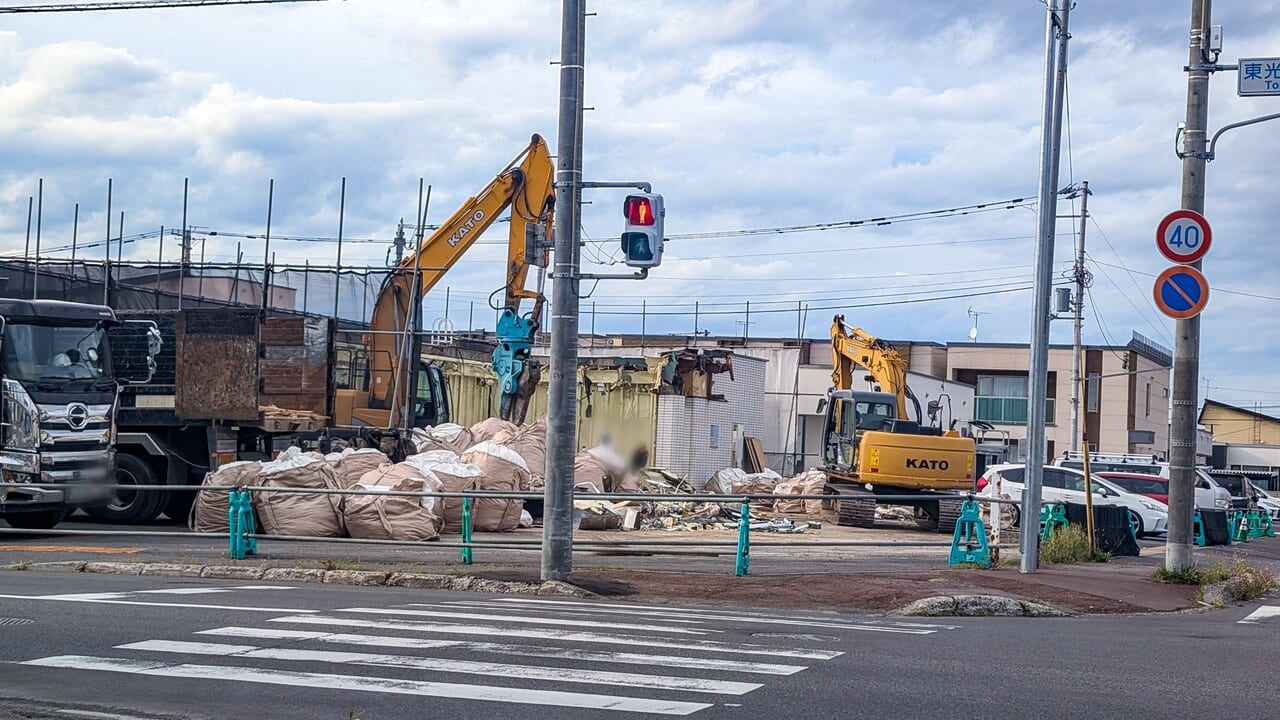 ローソン旭川東光9条四丁目店解体