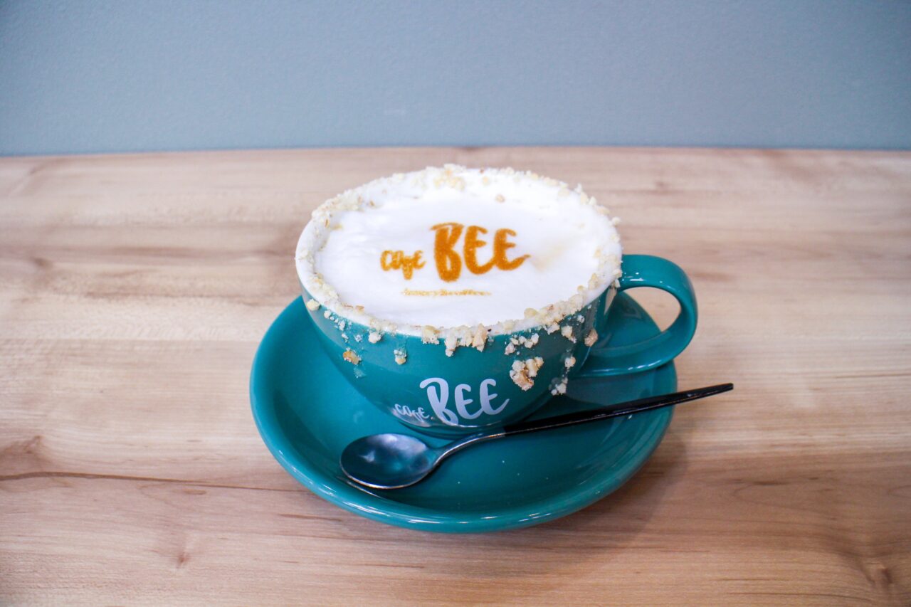 cafe BEE　ラテ