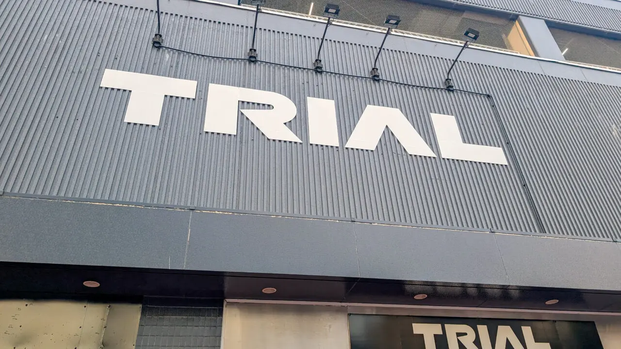 メガセンタートライアル