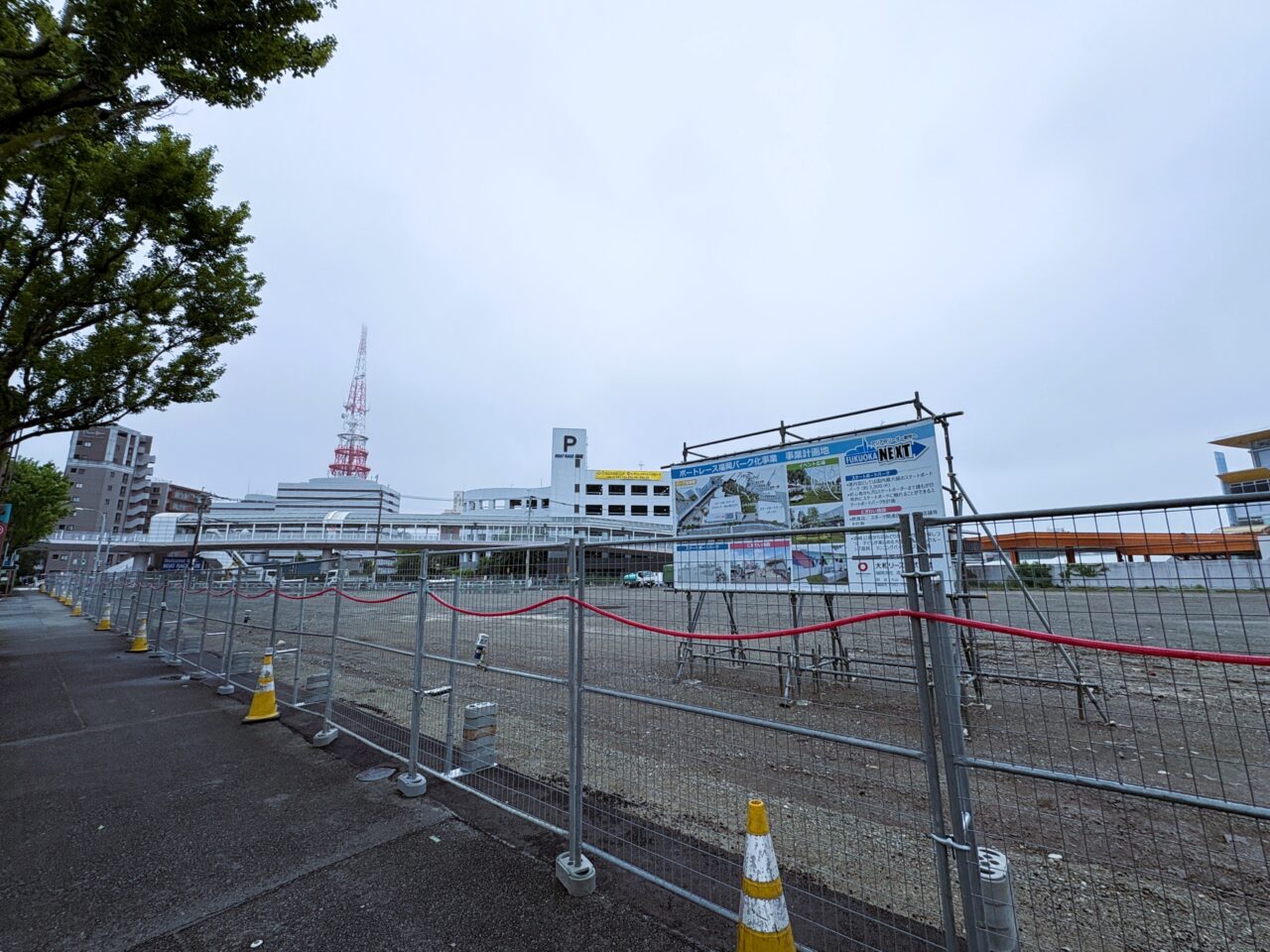 地下鉄「天神駅」から徒歩１０分圏内、屋内型としては国内最大級の ”スケートボードパーク” が計画中です。
