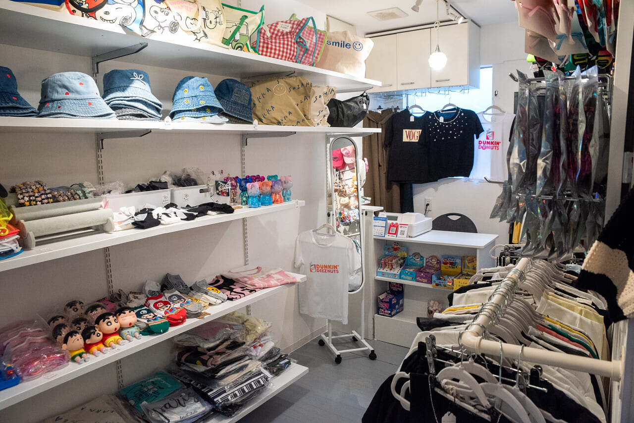 鶴橋 商店 街 服 屋 販売