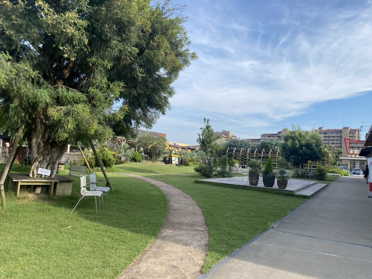 フレスポ稲毛まちスポ稲毛前