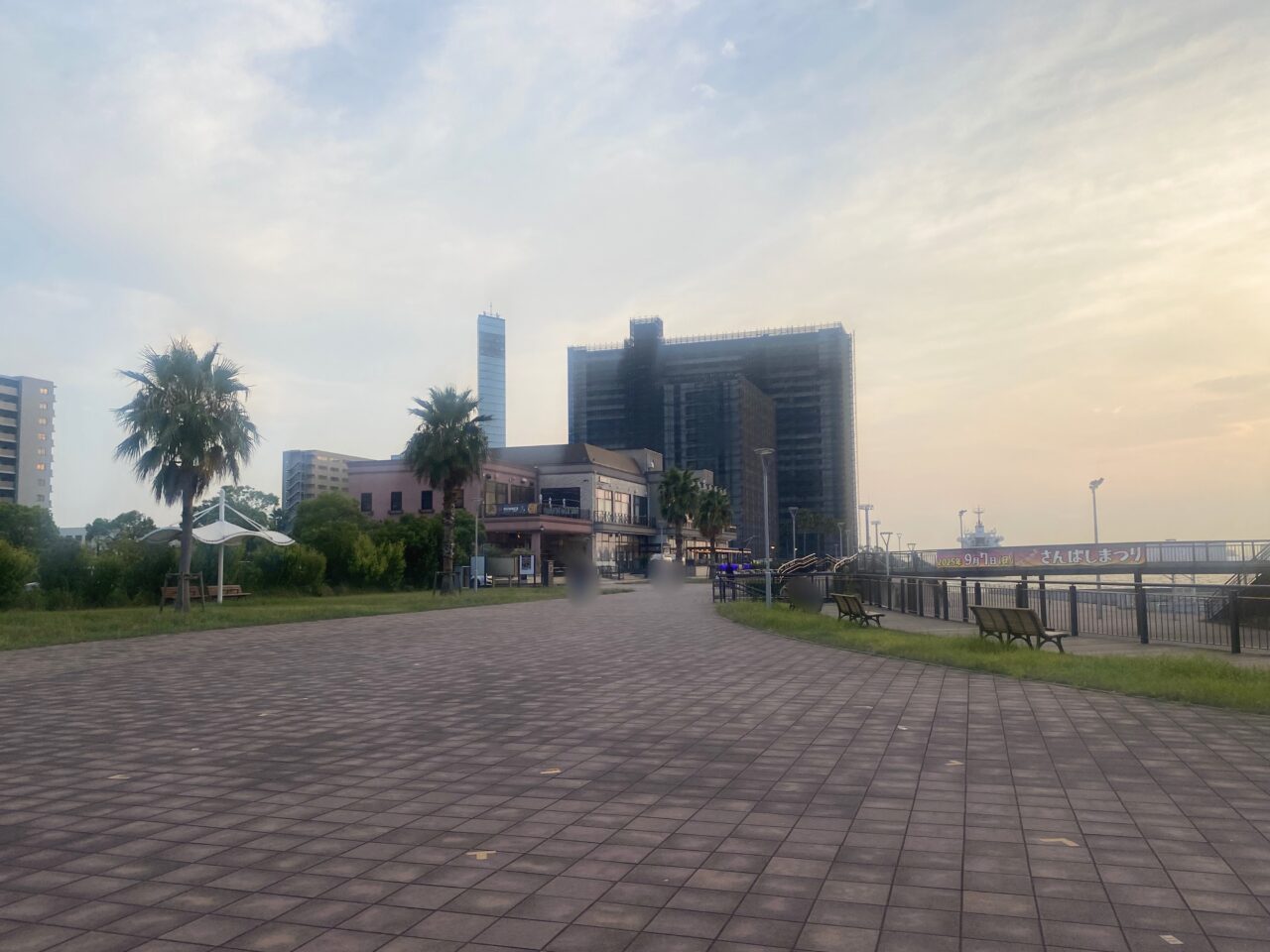 千葉みなとさんばし広場