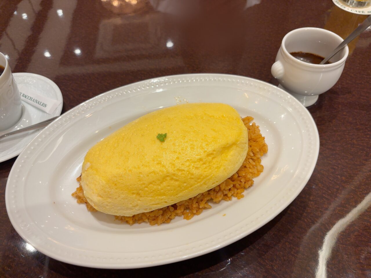 ミナモアのAUX BACCHANALES CAFE