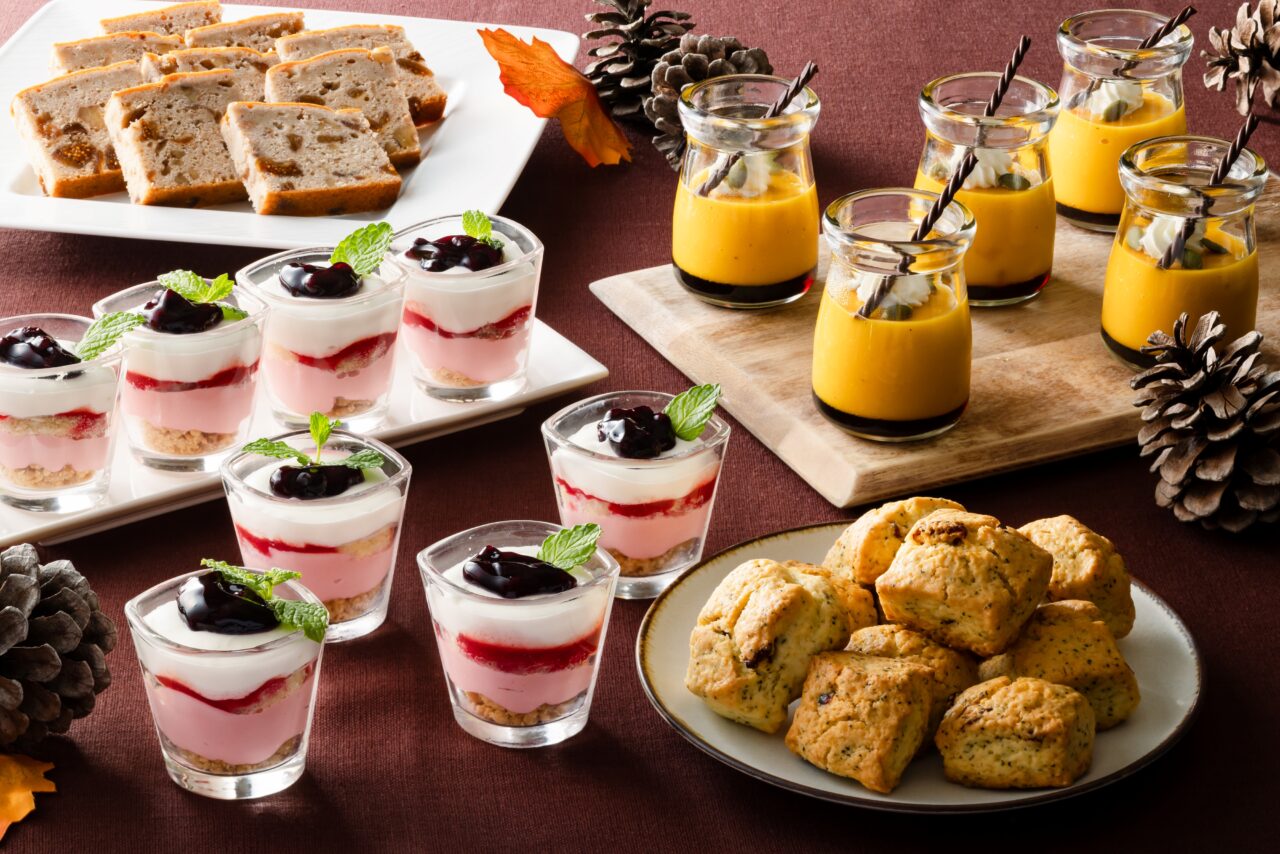 絞りたてモンブランをはじめとしたデザート各種