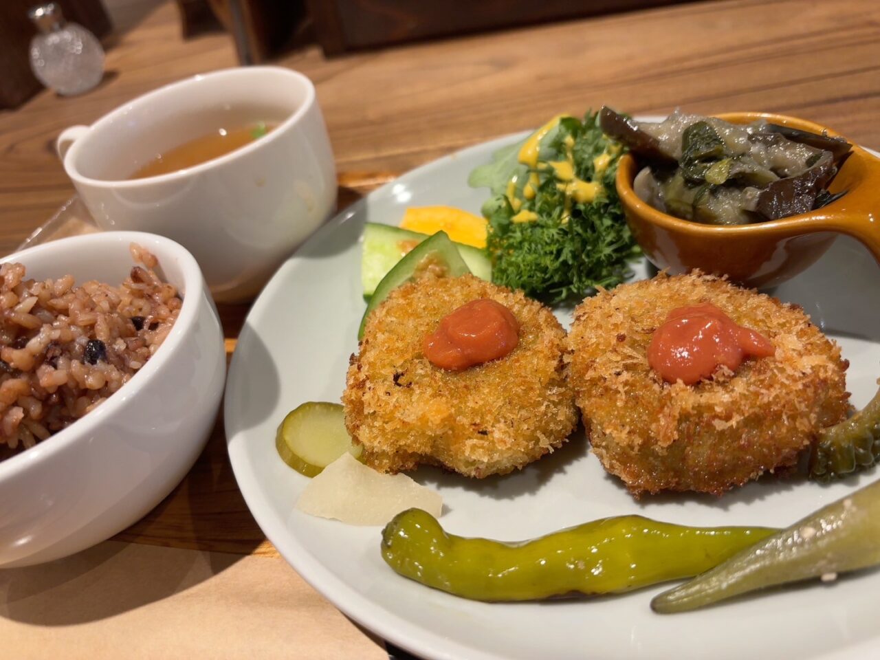 「喫茶さえき」のヴィーガンコロッケ