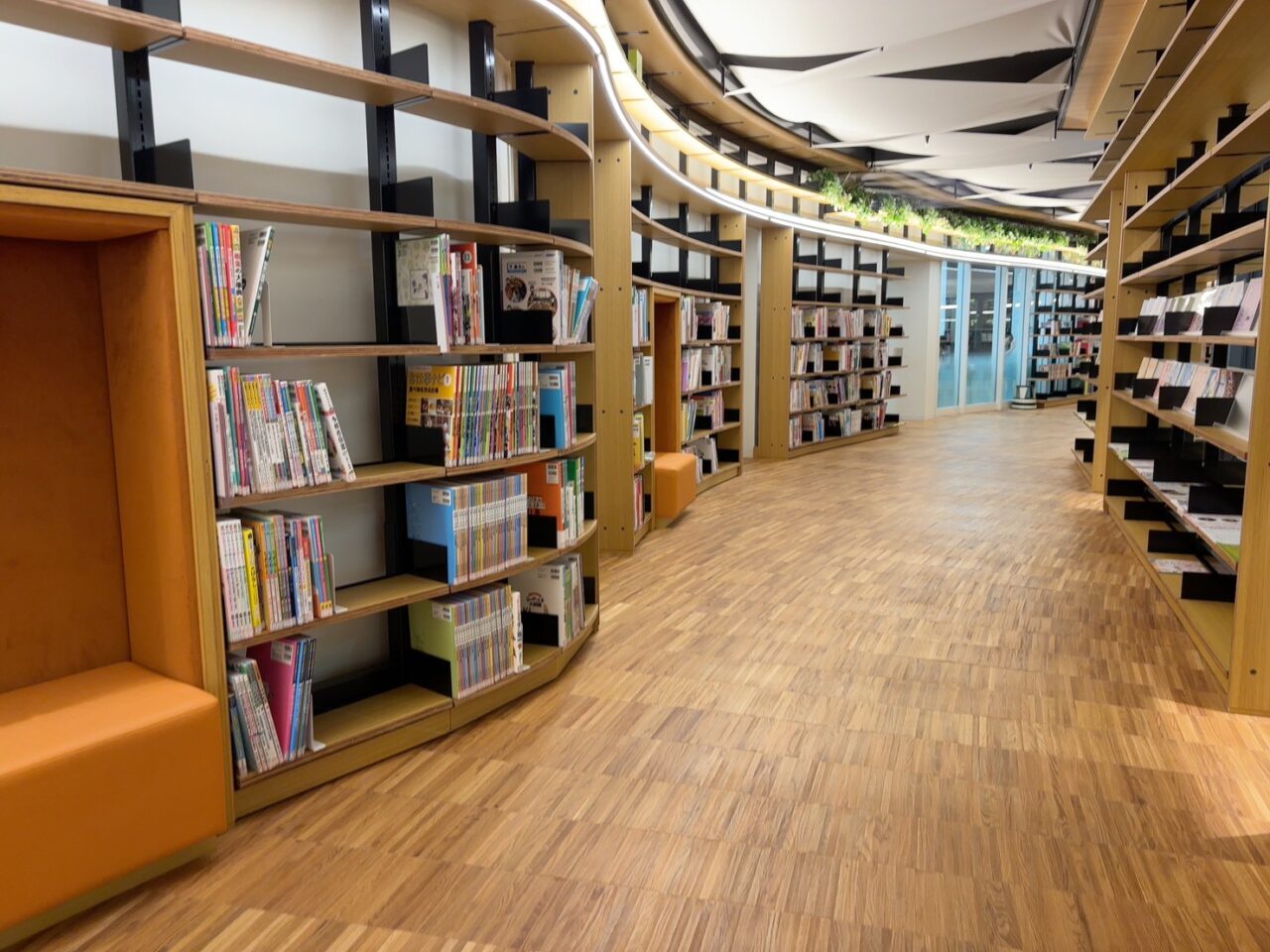広島市立中央図書館