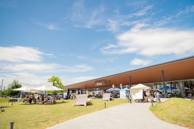 東武動物公園駅前無印良品で開催されるココニコマルシェ