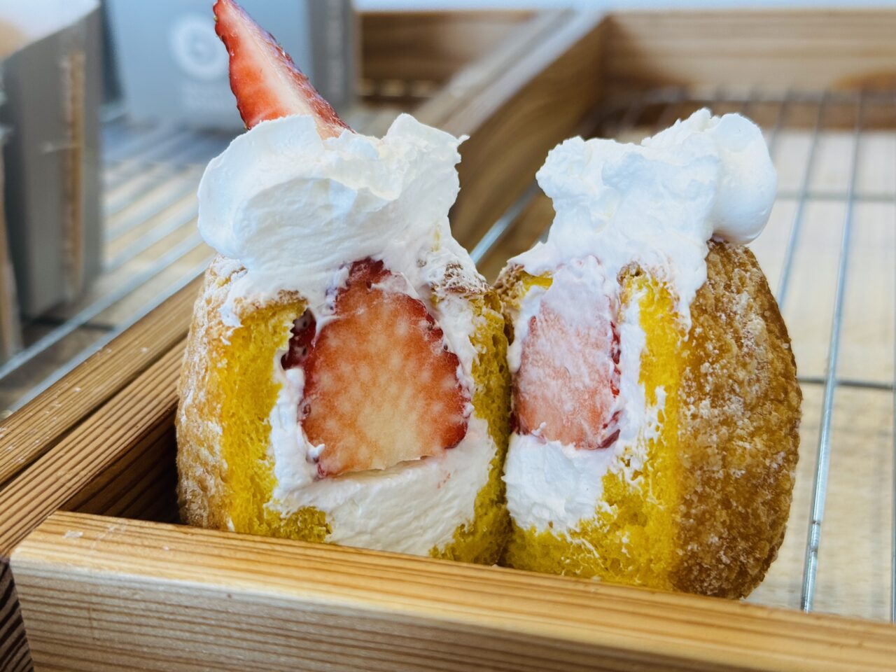 トリュフドーナツ埼玉久喜店の新作いちごシリーズ