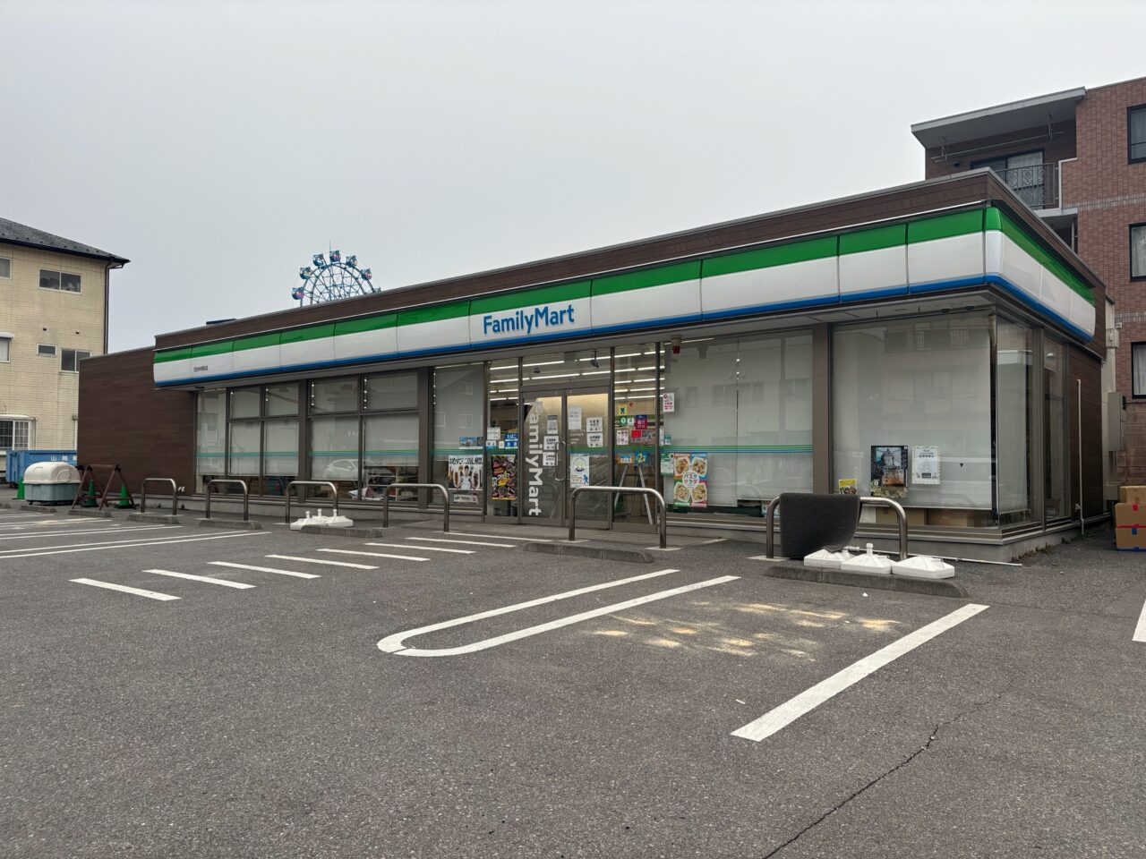 ファミリーマート日光中央町店一時閉店工事中