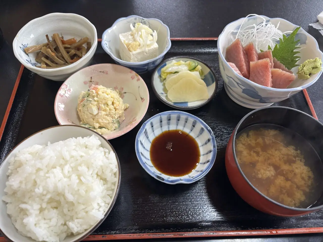 まるきち 刺身定食