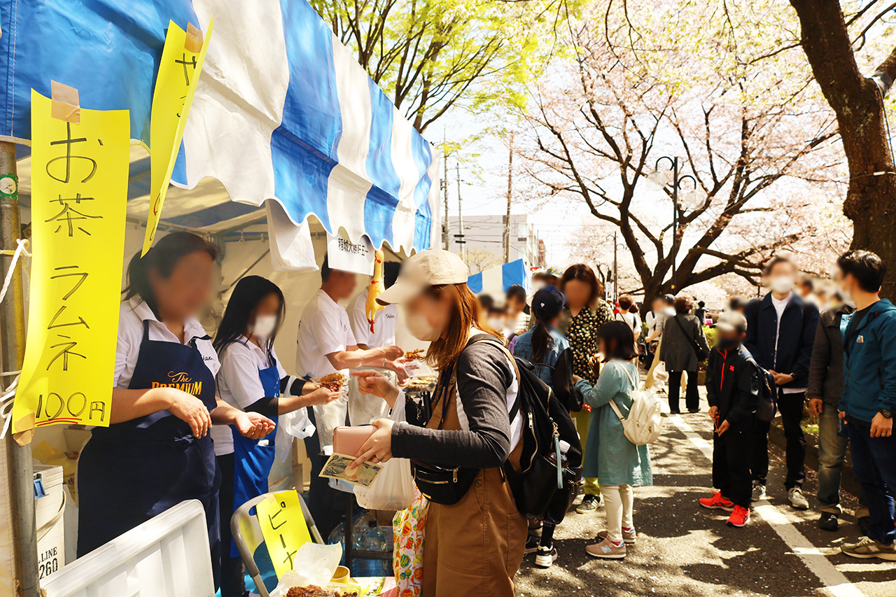 第13回 三沢川 桜・梨の花まつりの第1日目
