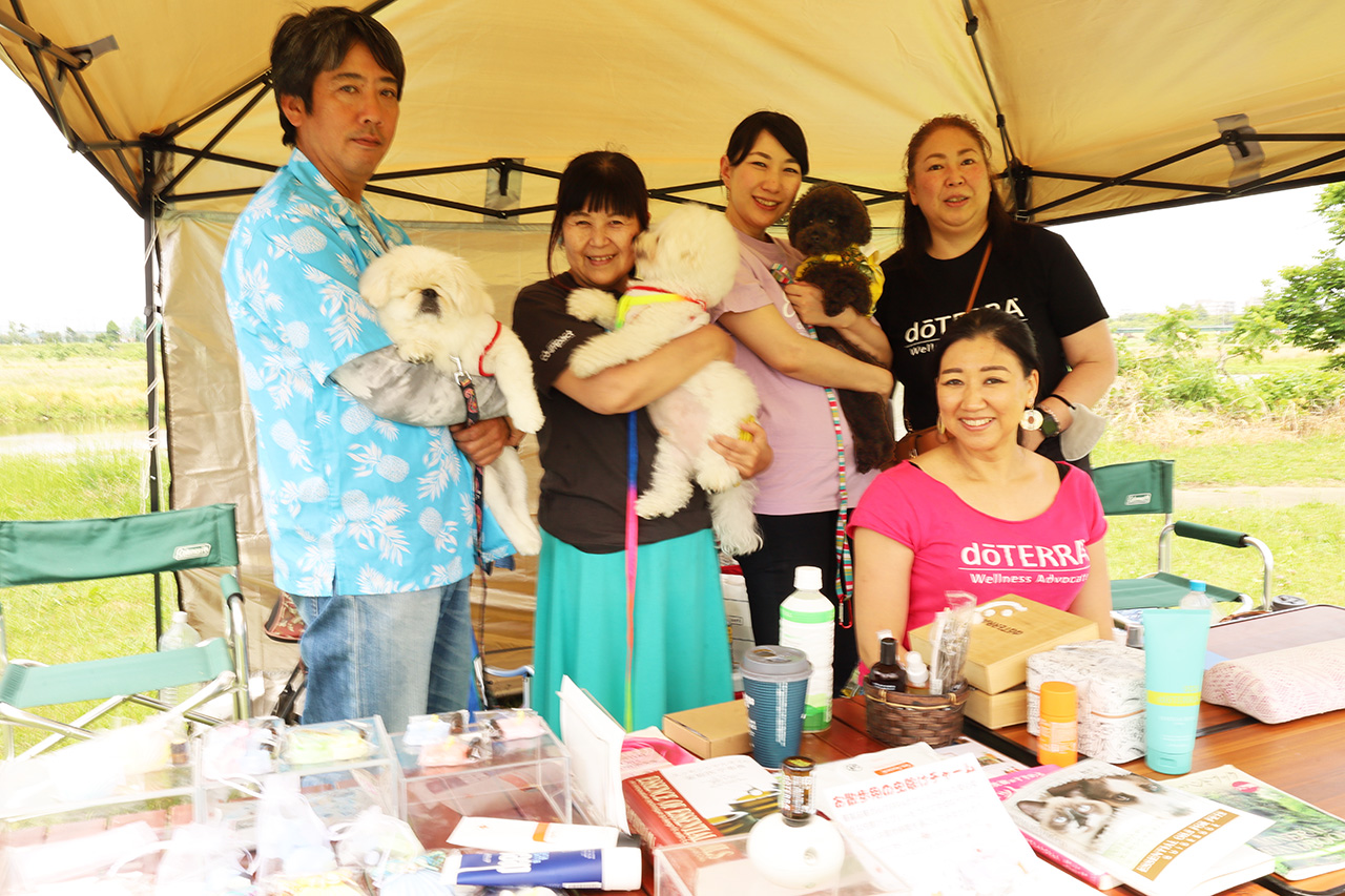 わんちゃんが多摩川河川敷に大集合！ミズベリング聖蹟桜ヶ丘で「せいせきドッグフェスタ」が開催されました！