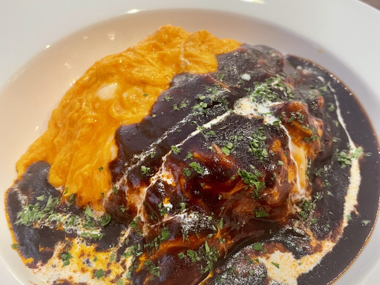 名古屋市千種区、バンテリンドーム ナゴヤから徒歩5分に「SOLEA　CAFE&BAR」2025年12月にオープン。