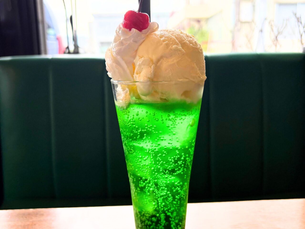 【今治市】お得な金額でちょっとリッチなティーブレイクを。「カフェレストラン アメリカ」の100円ケーキ