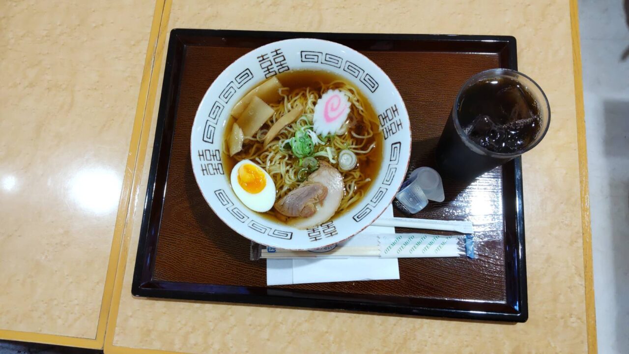 NEOいちい ラピア　ラーメン