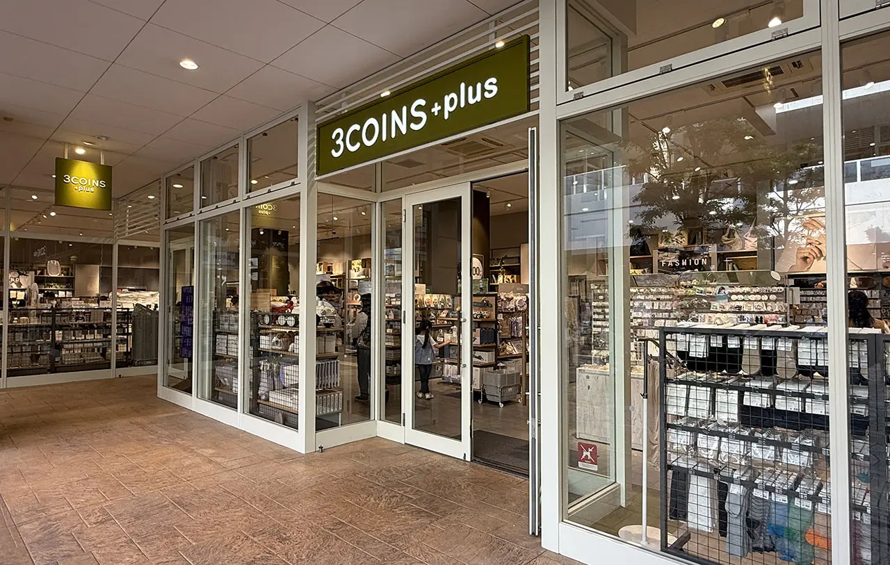 ララガーデン春日部の3COINS＋plus