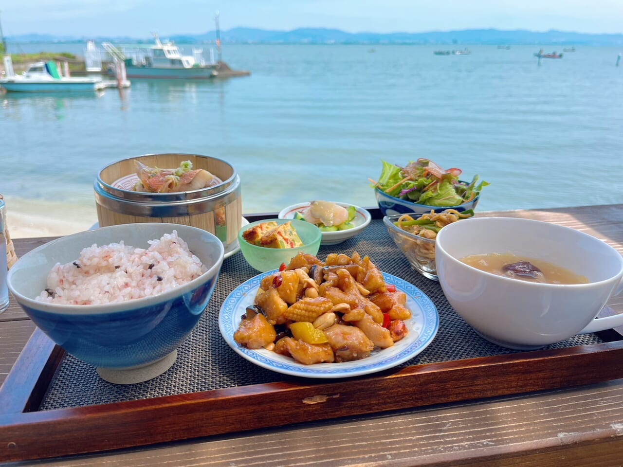 テラスキッチンアンジュでいただいた本日のランチ。中華風だった。